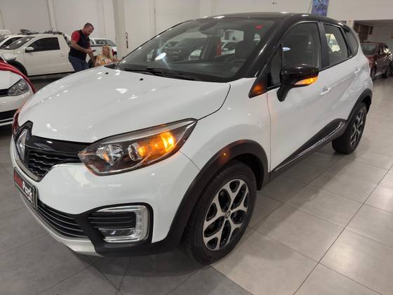 RENAULT CAPTUR 1.6 16V SCE FLEX INTENSE X-TRONIC RENAULT CAPTUR 1.6 16V SCE FLEX INTENSE X-TRONIC